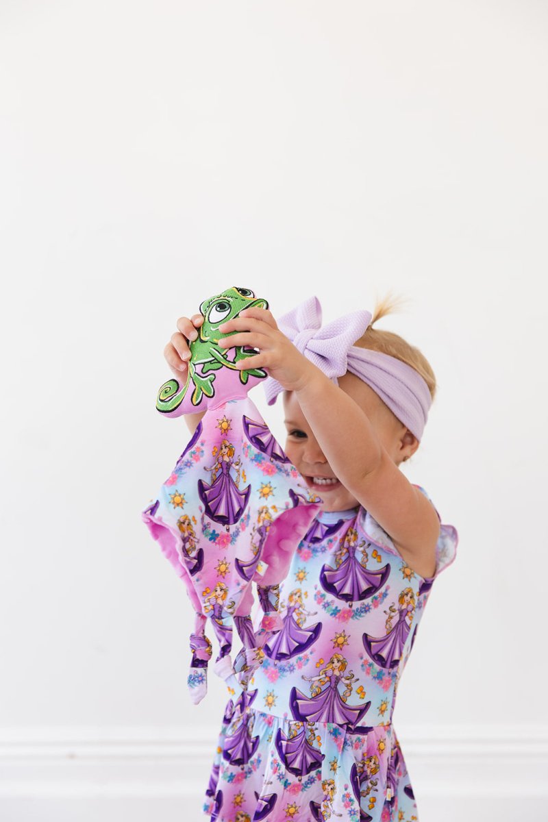 Gleam Lovey - scoots