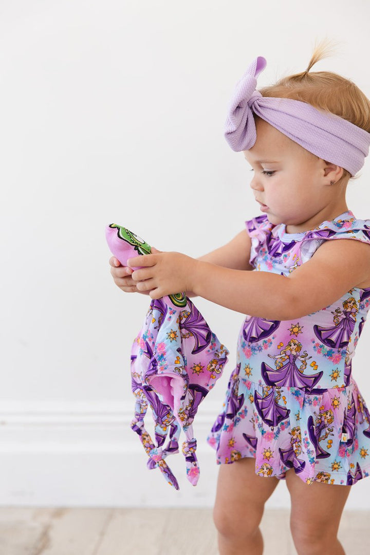 Gleam Lovey - scoots