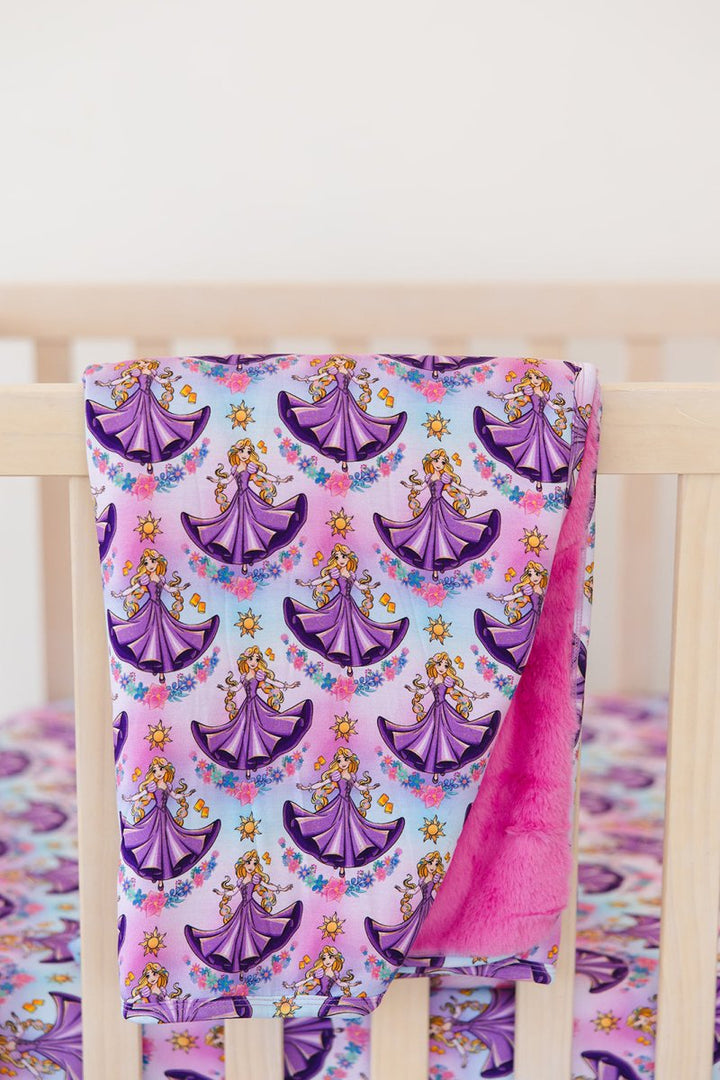 Gleam Plush Blanket - scoots