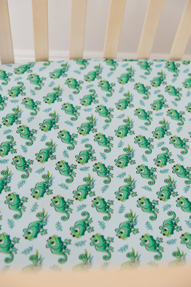 Glow Crib Sheet - scoots