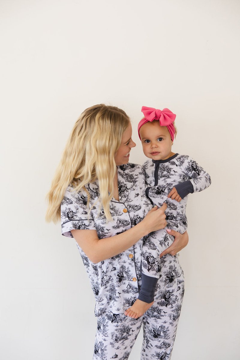 Halloween Town Mama Jammies - scoots