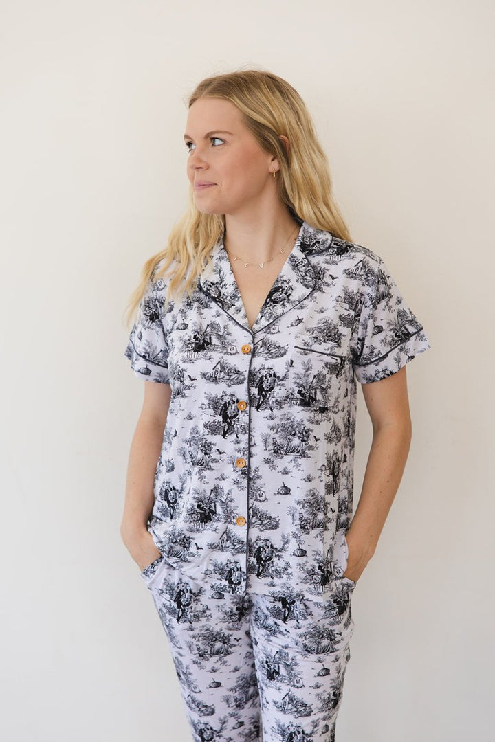 Halloween Town Mama Jammies - scoots