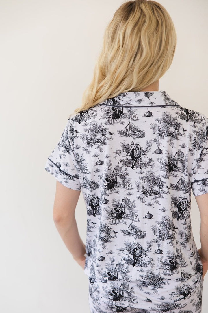 Halloween Town Mama Jammies - scoots