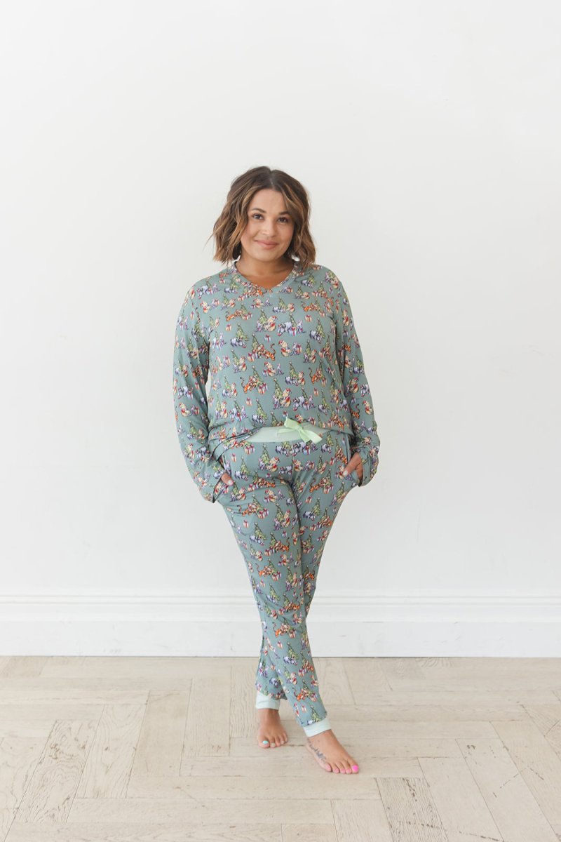 Holly Jolly Hunny Women's Pajama Set - scoots