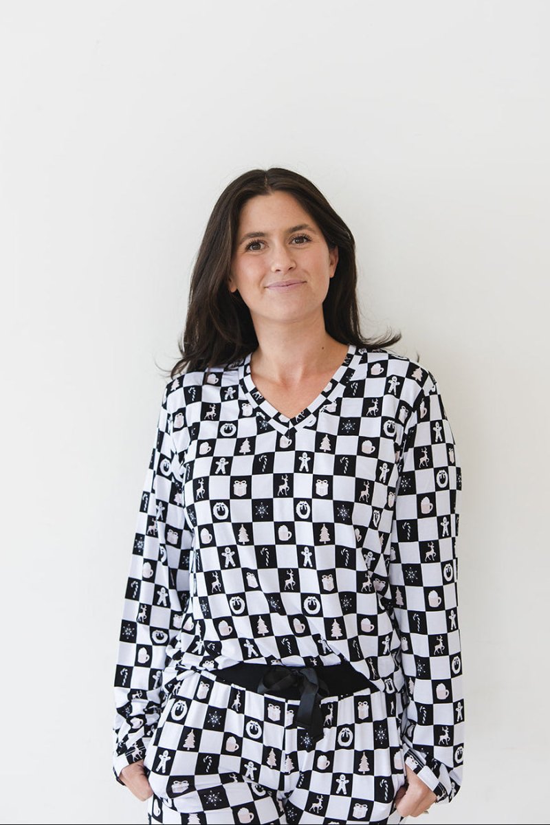 Midnight Mistletoe Women's Pajama Set - scoots