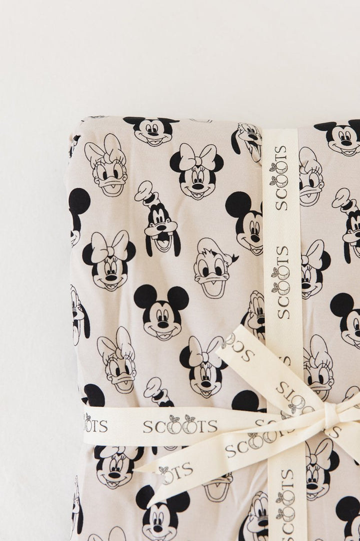 Mouse Mates Plush Blanket - scoots