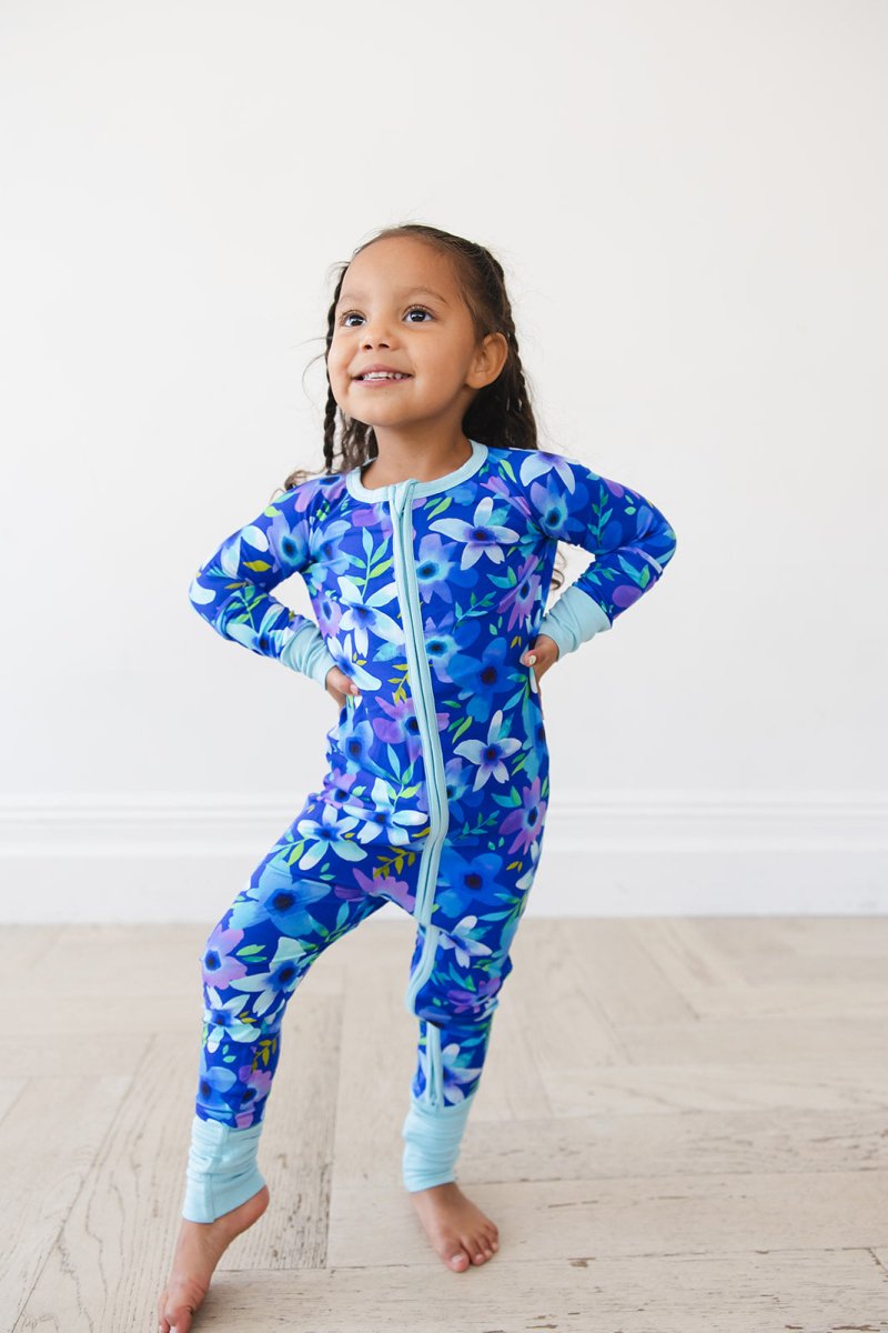 Violets are Blue Zippy - scoots