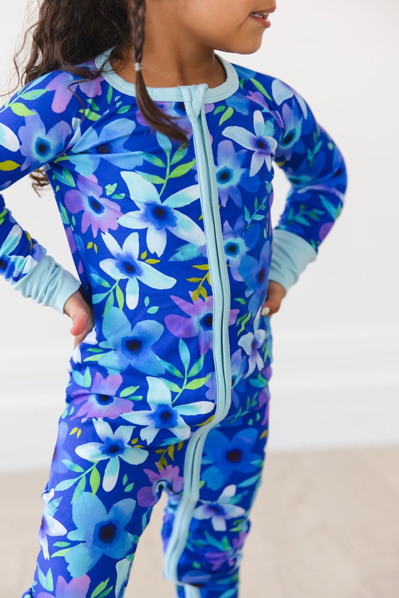 Violets are Blue Zippy - scoots