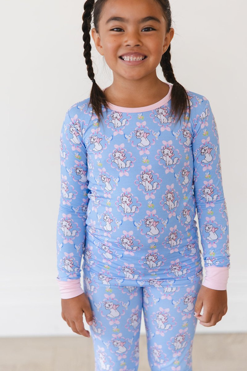 Best Pajamas for Hot Sleepers (What Actually Helps Kids Sleep Better) - scoots