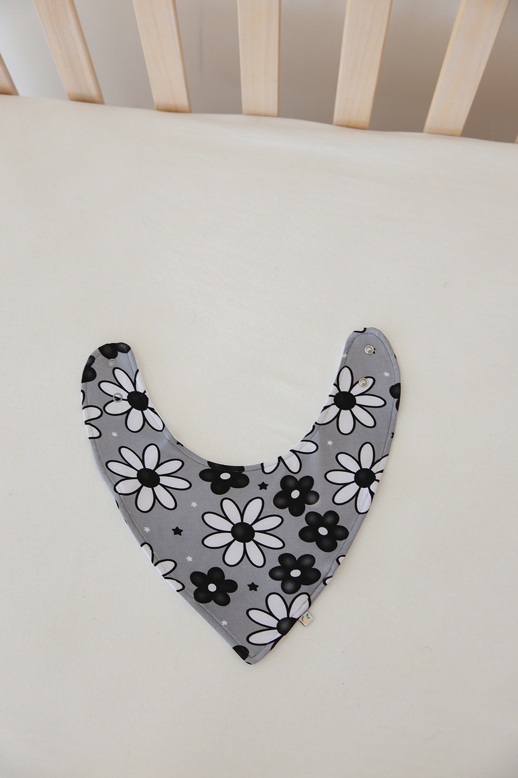 Shadow Bib