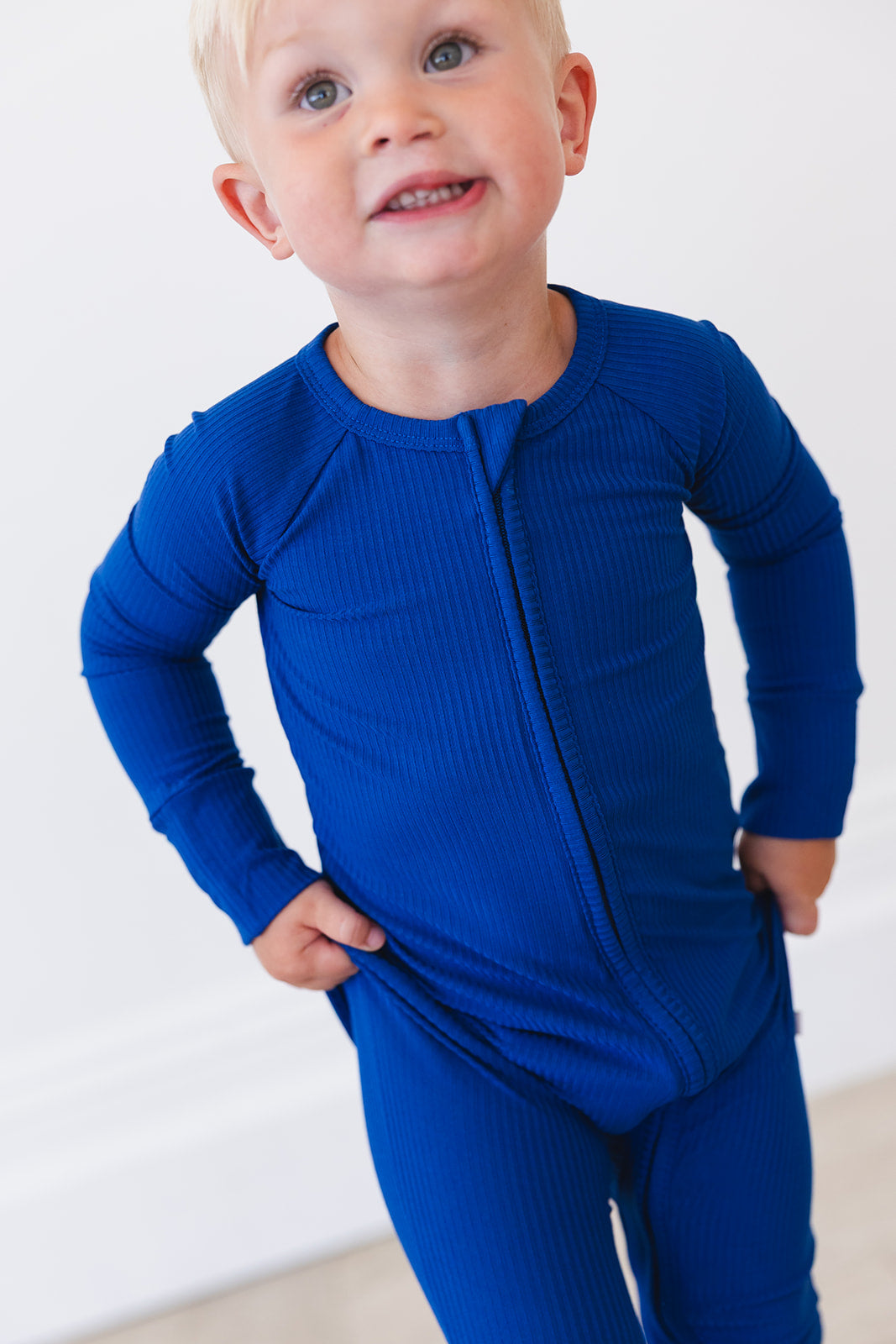Navy Ribbed Zippy