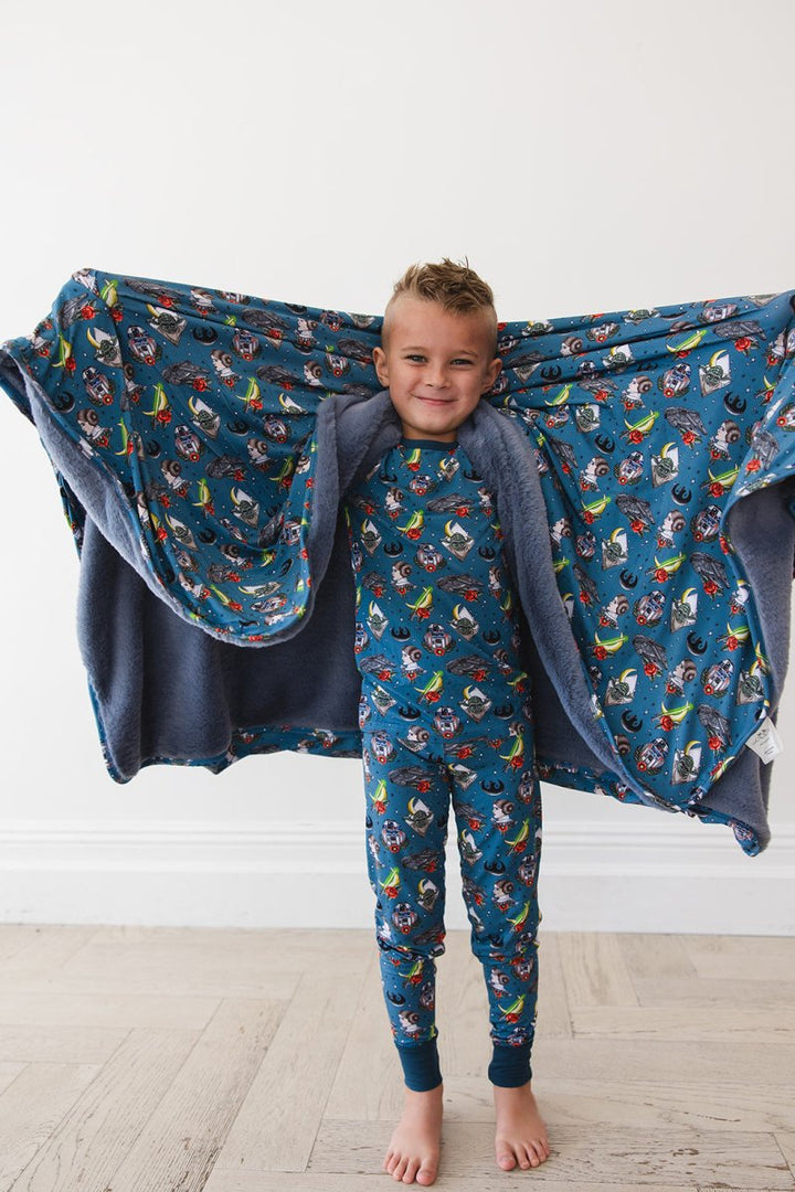 Alliance Plush Blanket - scoots