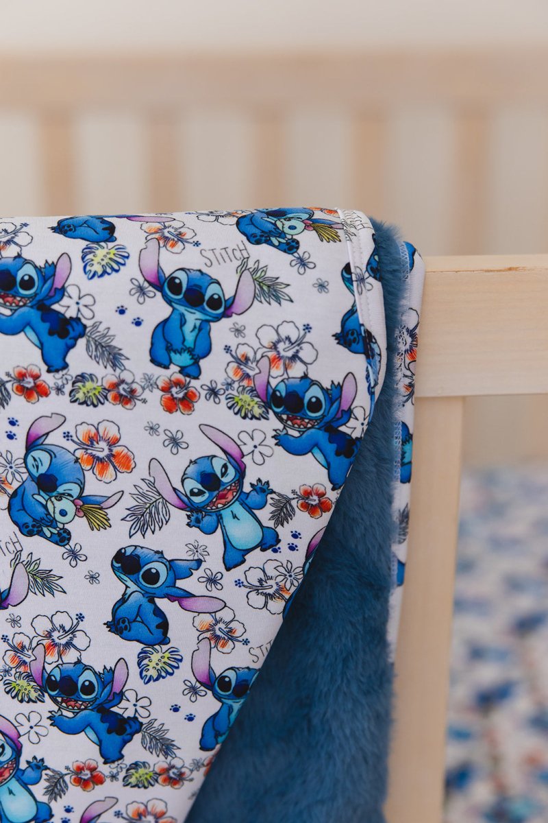 Aloha Plush Blanket - scoots