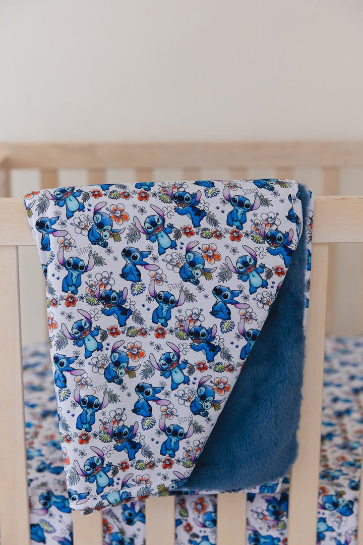 Aloha Plush Blanket - scoots
