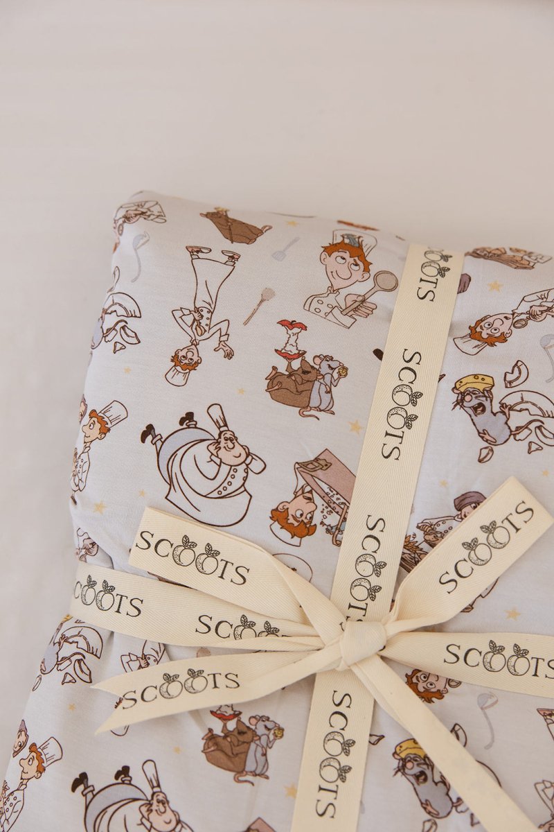 Bon Appetit Plush Blanket - scoots
