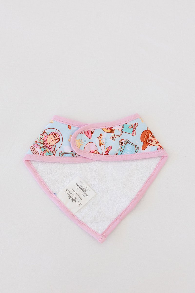 Bonnie's Room Bib - scoots
