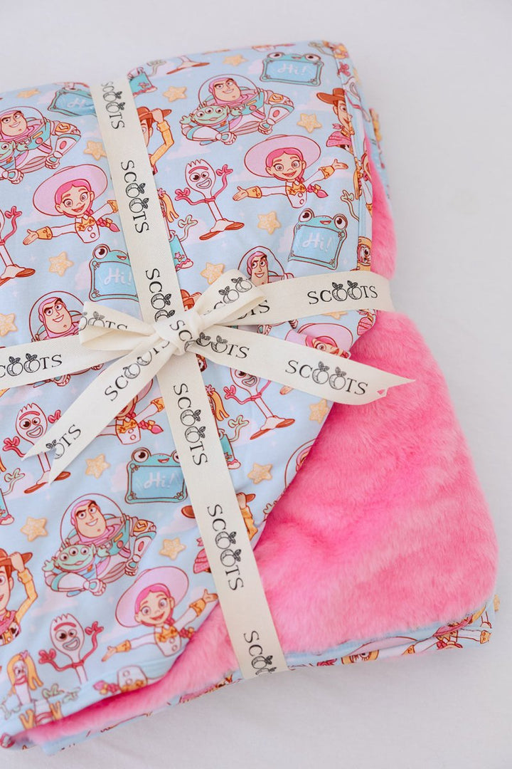 Bonnie's Room Plush Blanket - scoots