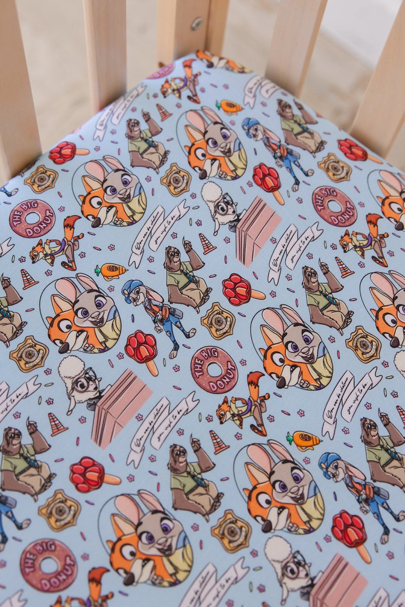 Carrots Crib Sheet - scoots