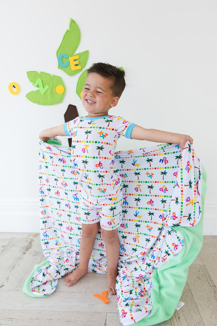 Chicka Chicka Boom Boom™ Plush Blanket - scoots