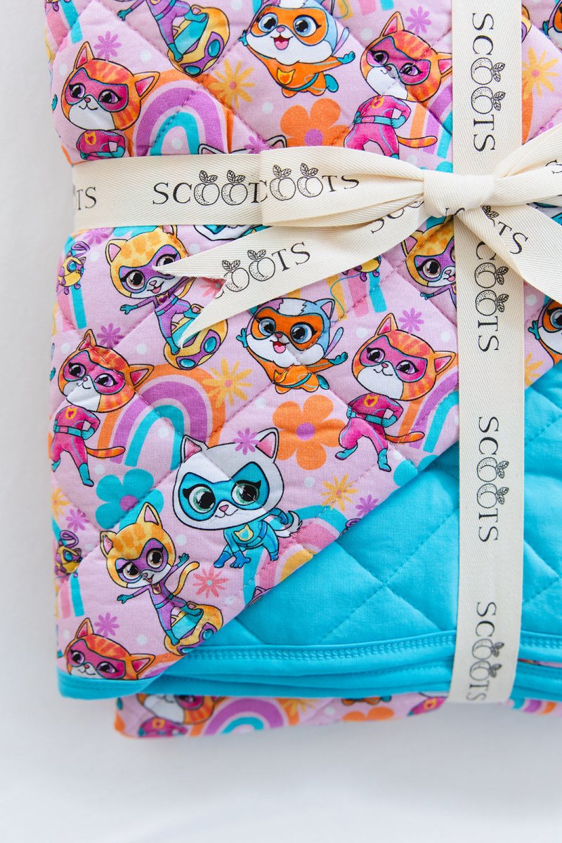 Claws Out Quilted Blanket - scoots