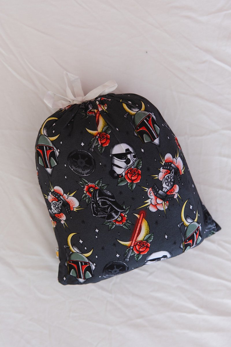 Empire Twin Sheet + Pillowcase - scoots