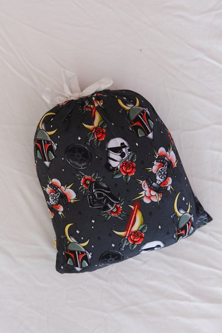 Empire Twin Sheet + Pillowcase - scoots