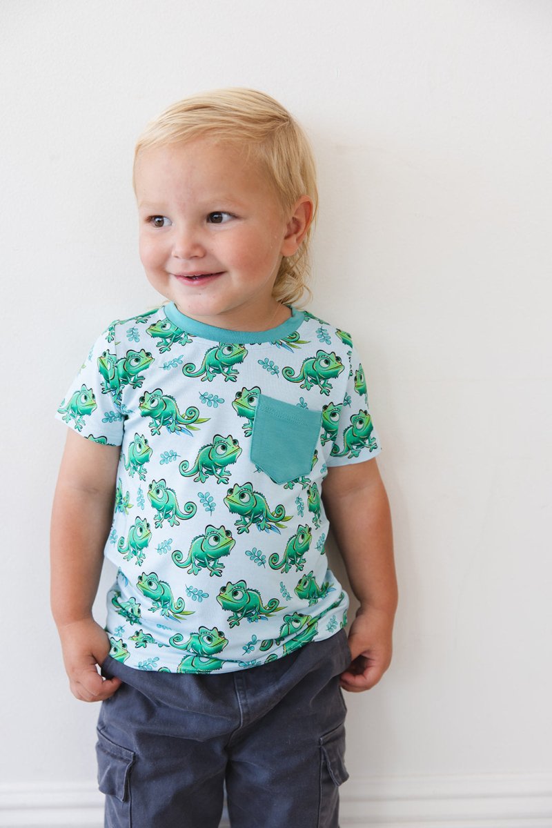 Glow Pocket Tee - scoots