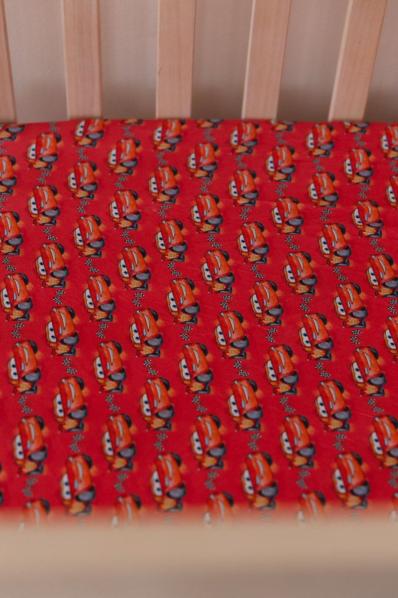 I Am Speed Crib Sheet - scoots