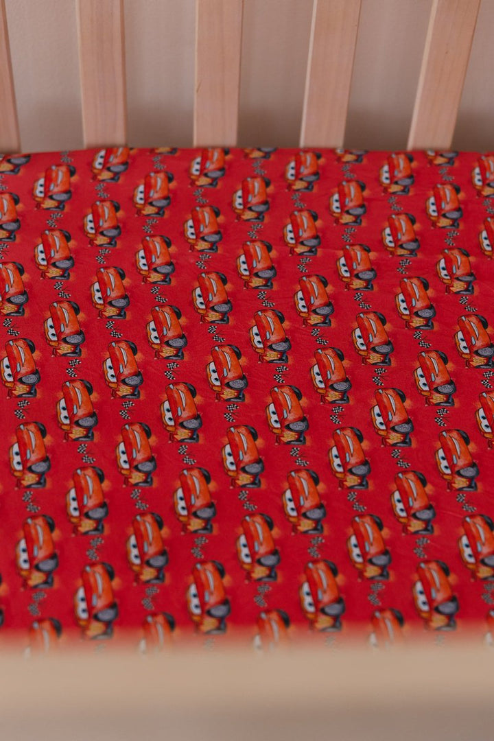 I Am Speed Crib Sheet - scoots