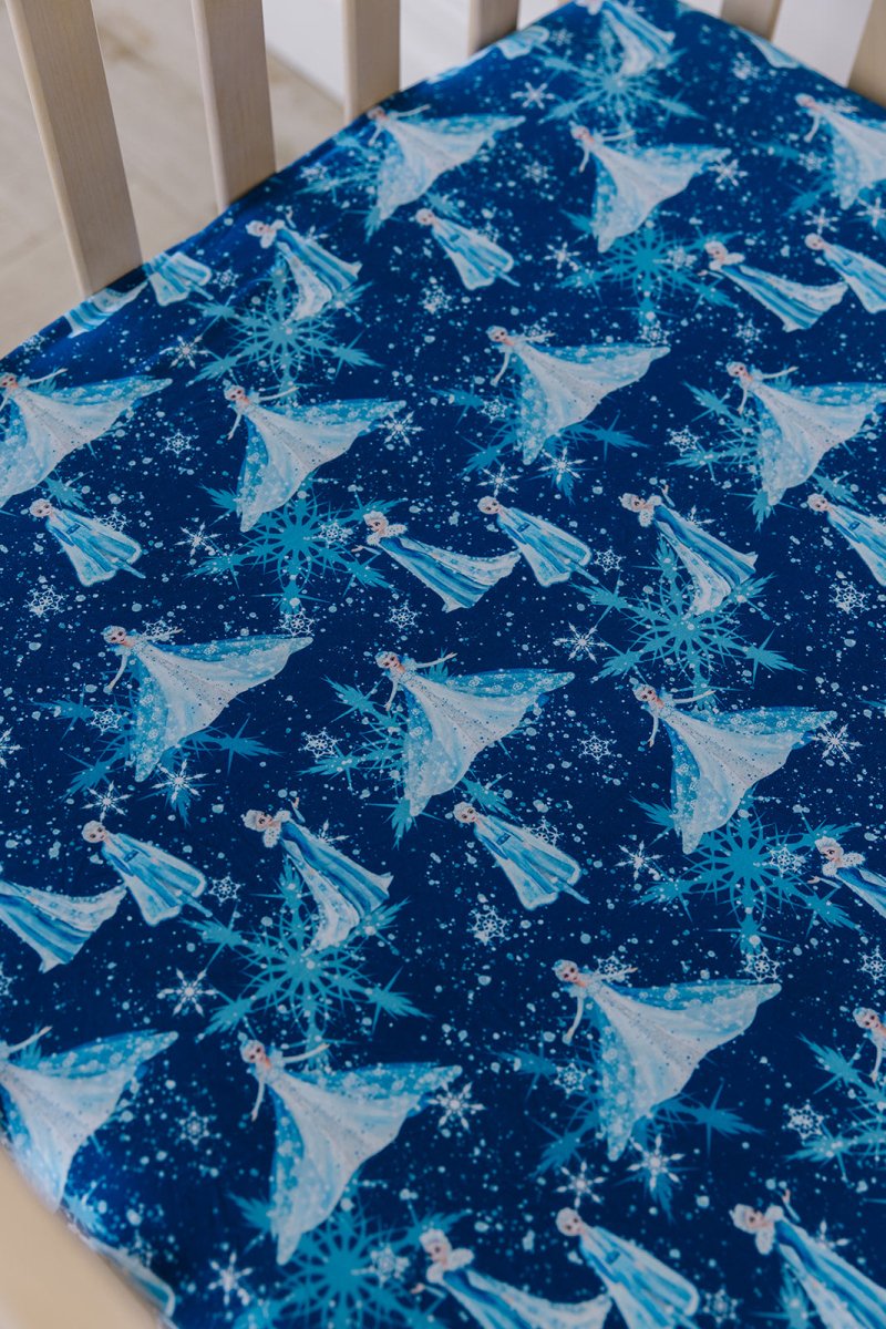Ice Queen Crib Sheet - scoots