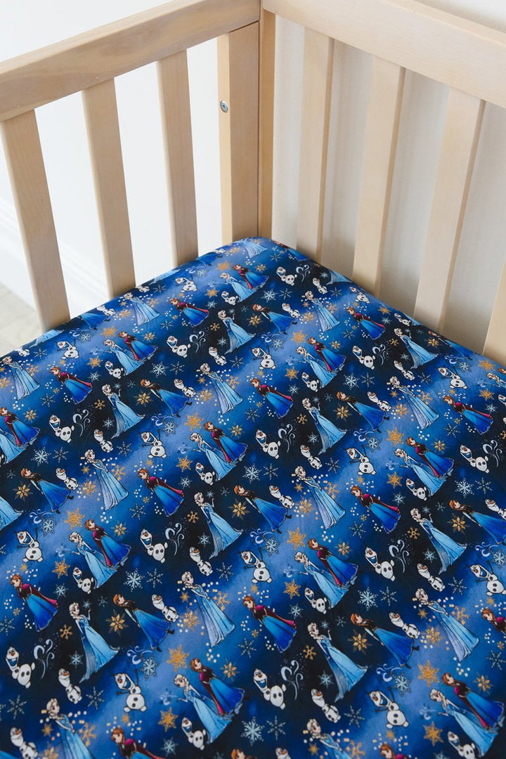 Ice Sisters Crib Sheet - scoots