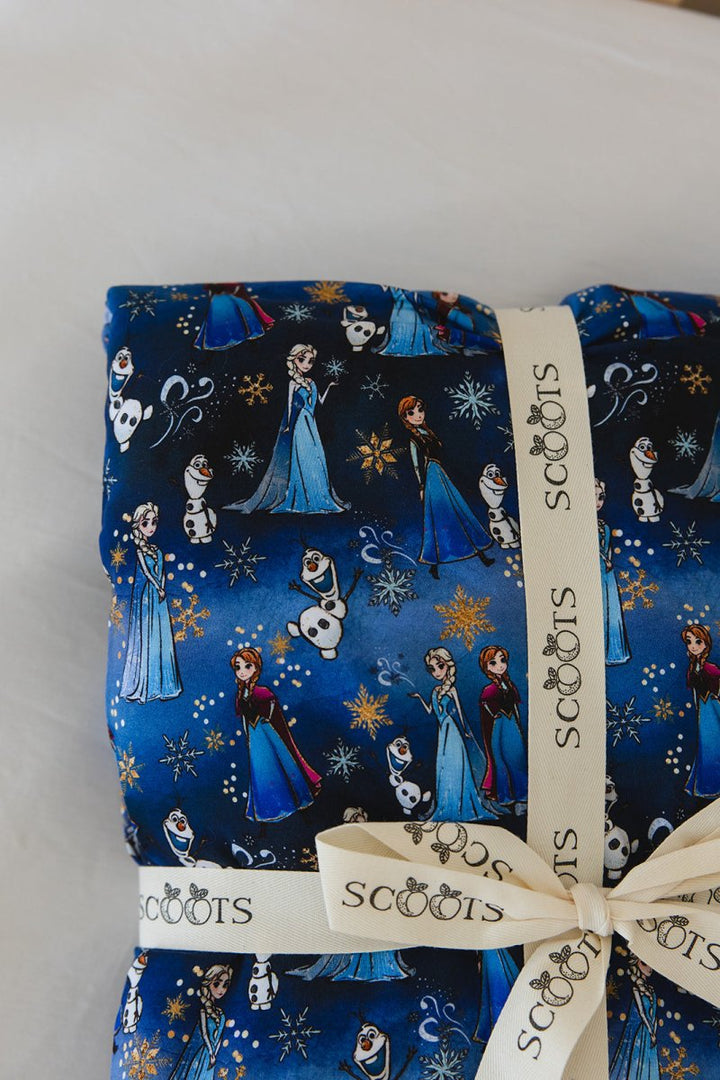 Ice Sisters Plush Blanket - scoots