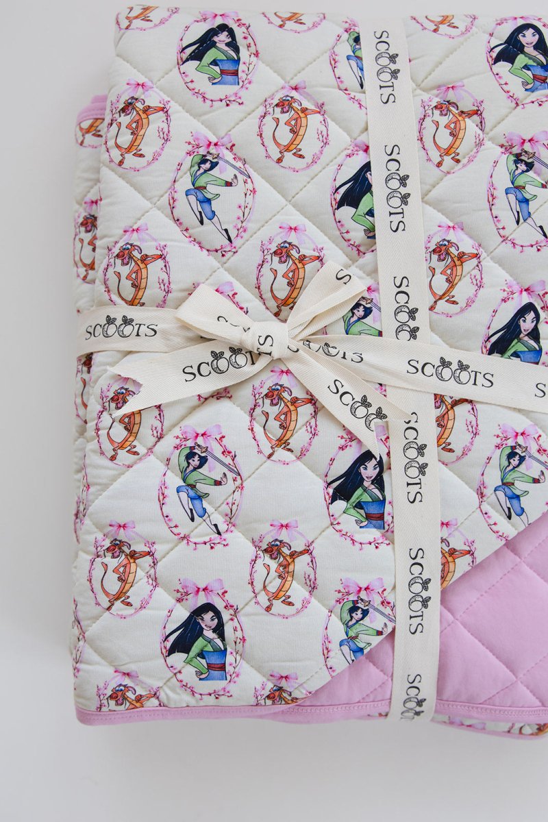 Reflection Quilted Blanket - scoots