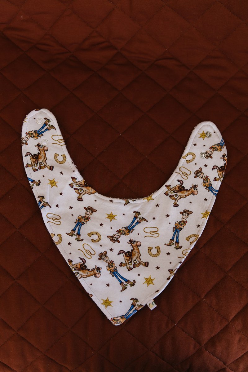 Sheriff Bib - scoots