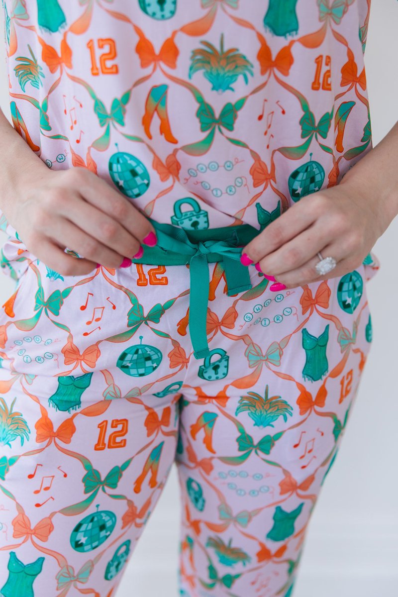 Showgirl Women's Pajama Set - scoots