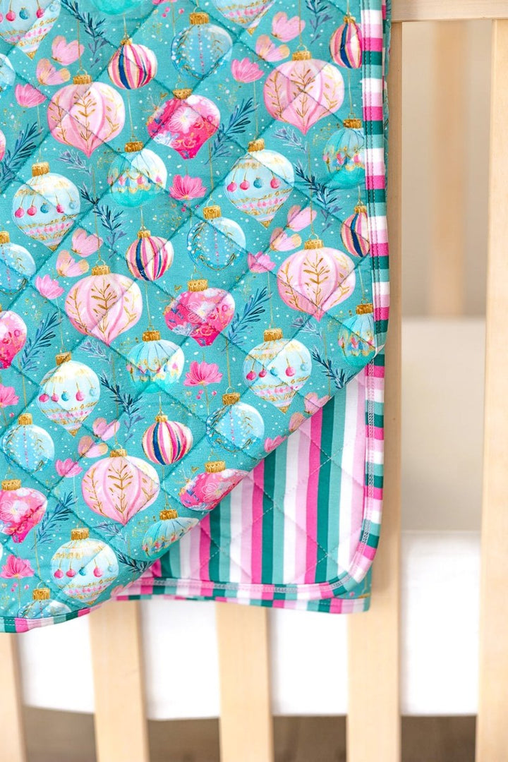 Sugarplum Quilted Blanket - scoots