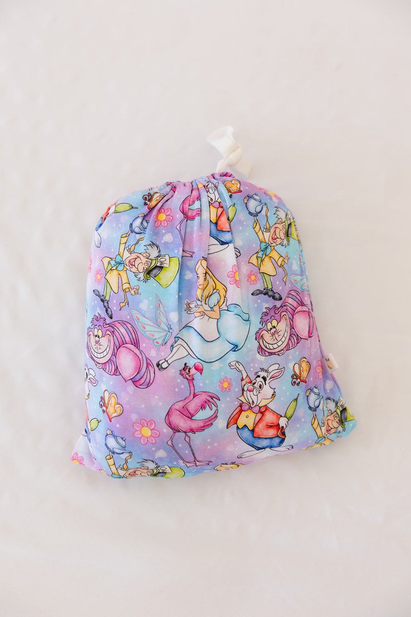 Wonderland Crib Sheet - scoots