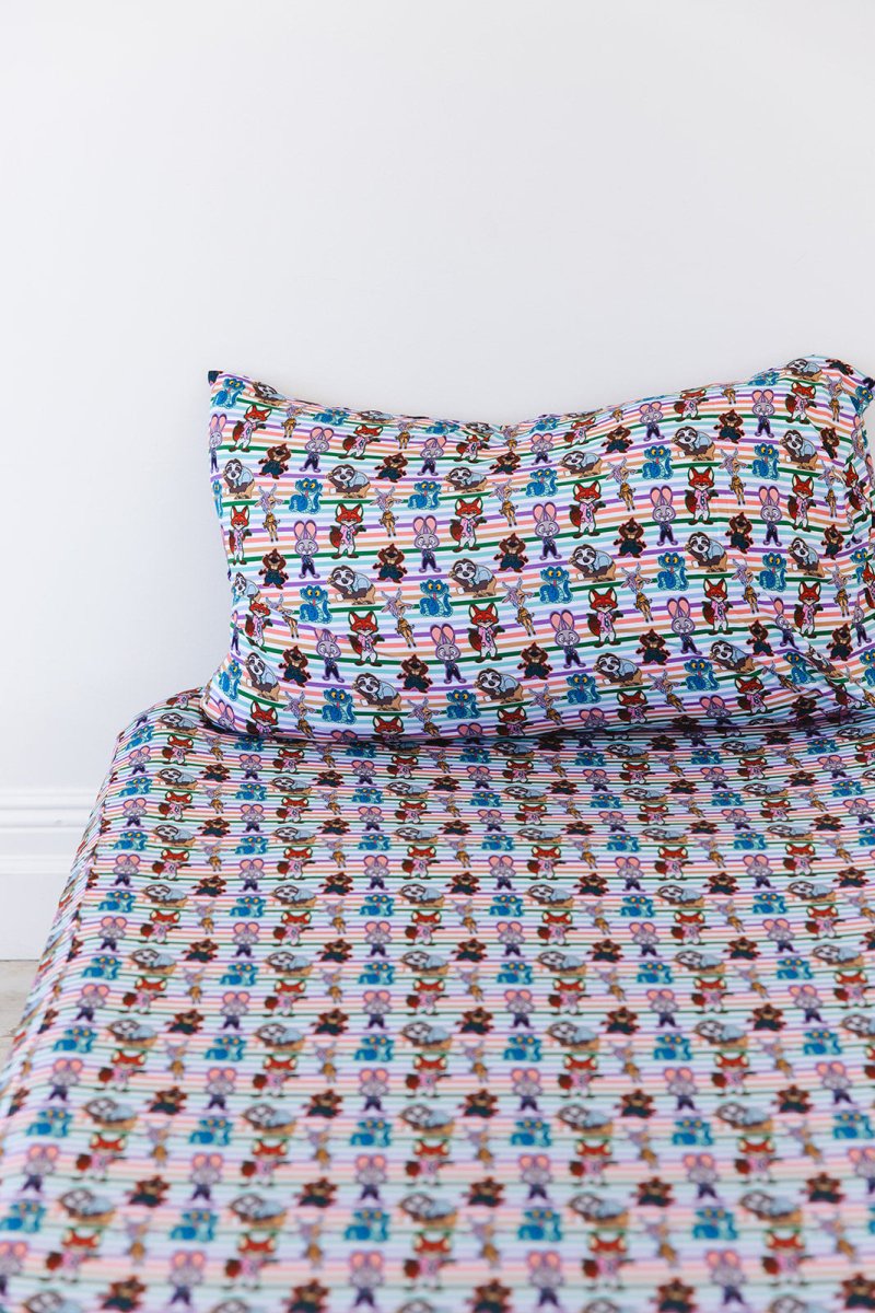 Zoo Twin Sheet + Pillowcase - scoots