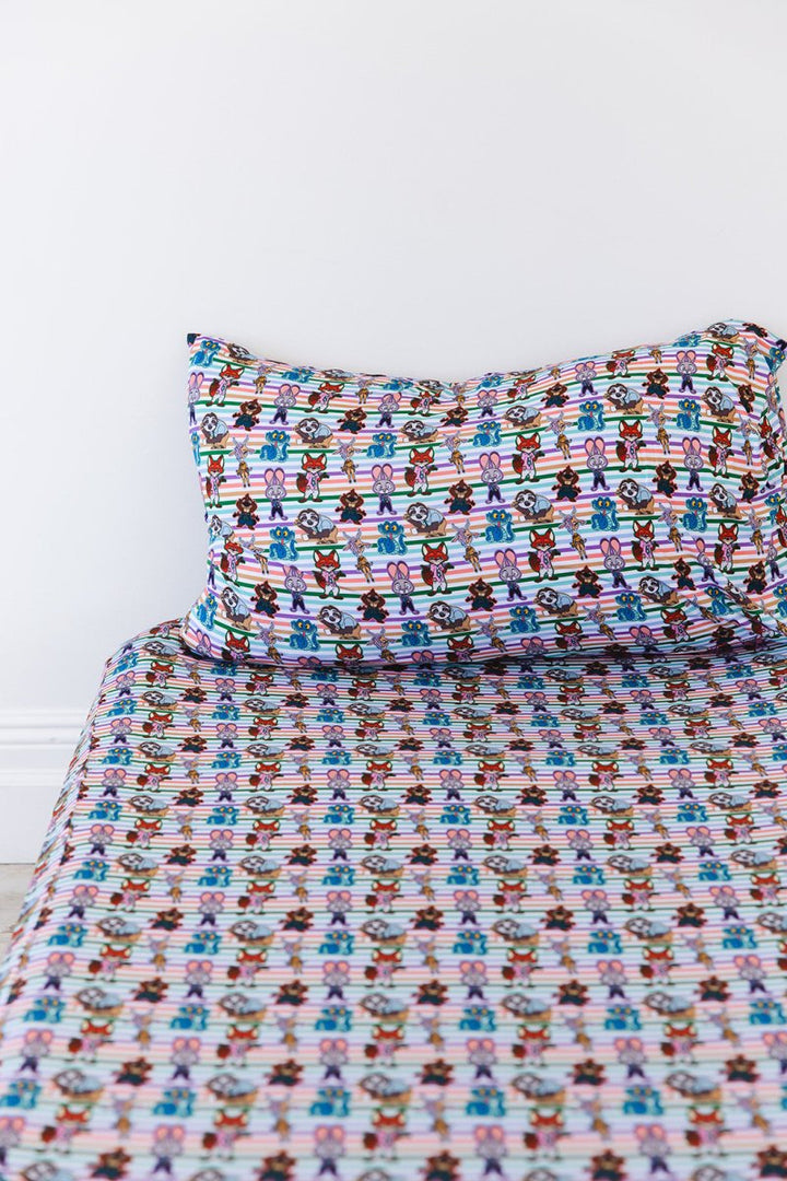 Zoo Twin Sheet + Pillowcase - scoots